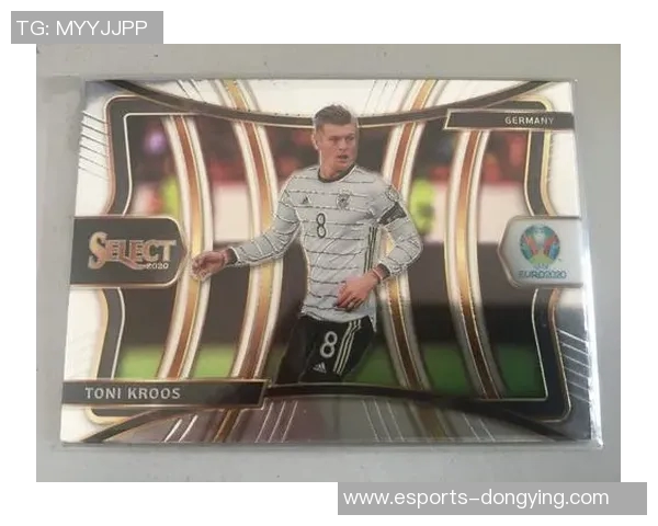 一包帕尼尼球星卡足球的市场价格及其收藏价值分析