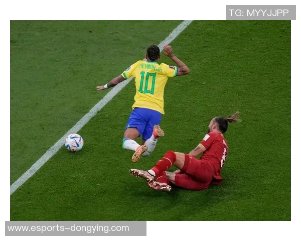 内马尔被犯规的经典瞬间回顾与争议分析